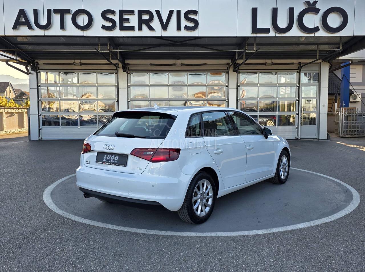 Audi A3 1.6 TDI S TRONIC/LED