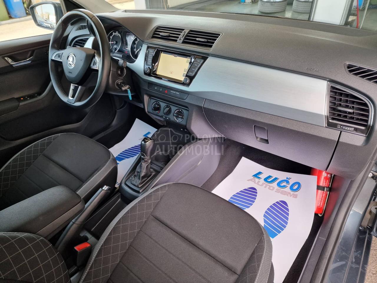 Škoda Fabia 1.0TSI DSG kamera