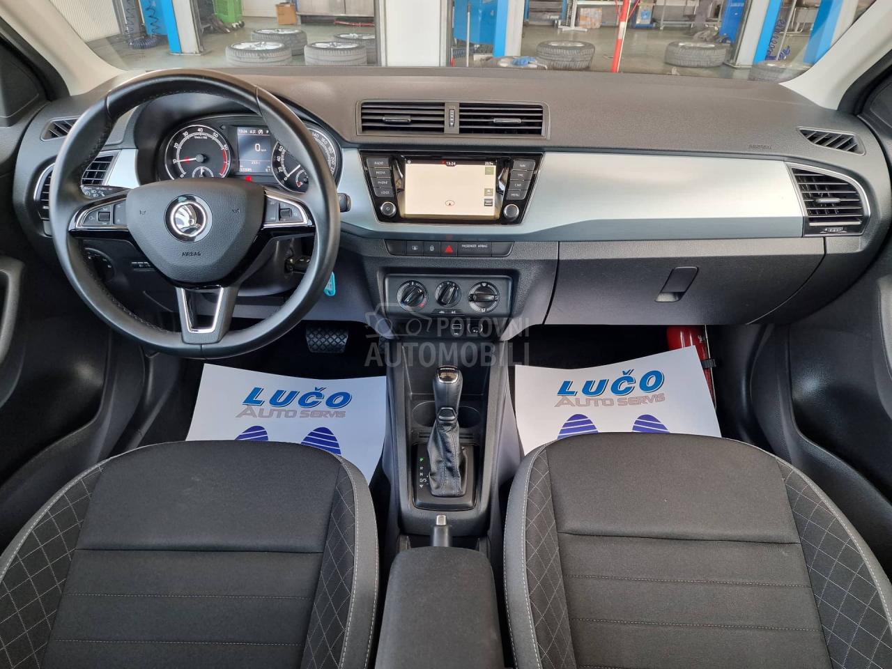 Škoda Fabia 1.0TSI DSG kamera