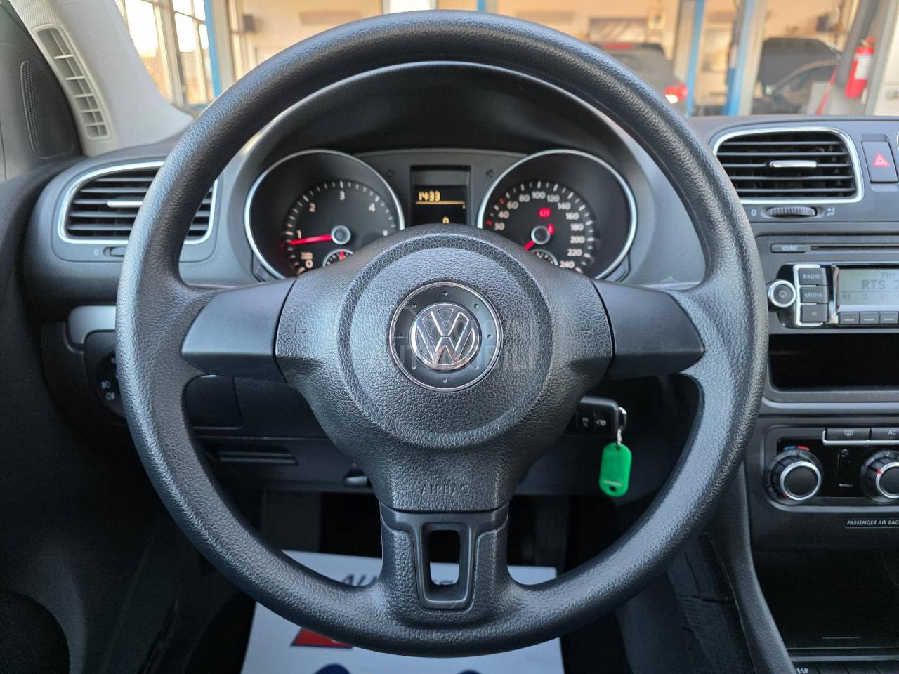 Volkswagen Golf 6 1.6TDI/V.SERVI/DOBAR