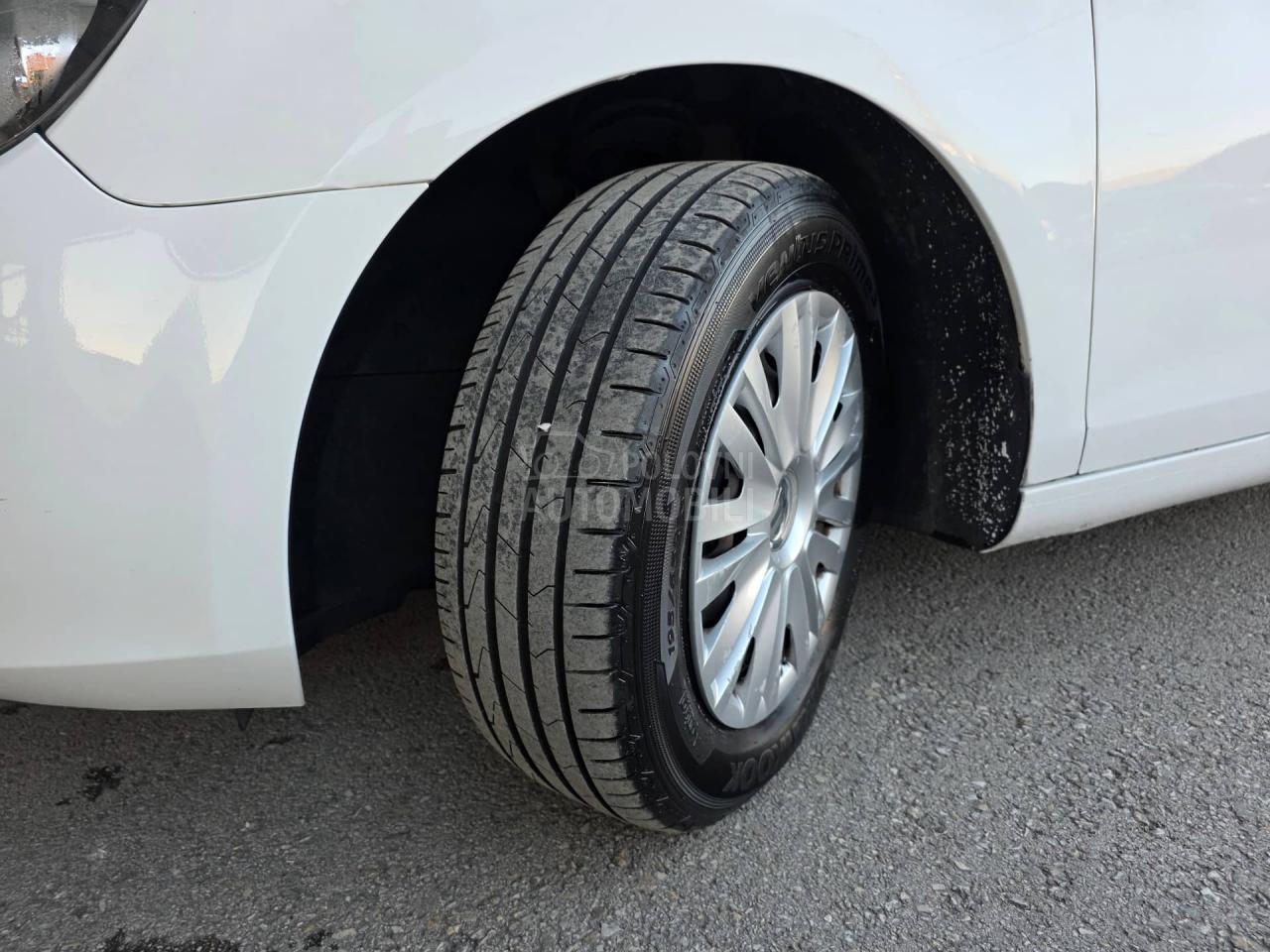 Volkswagen Golf 6 1.6TDI/V.SERVI/DOBAR