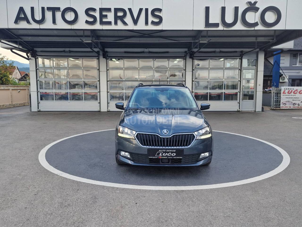Škoda Fabia 1.0TSI DSG kamera