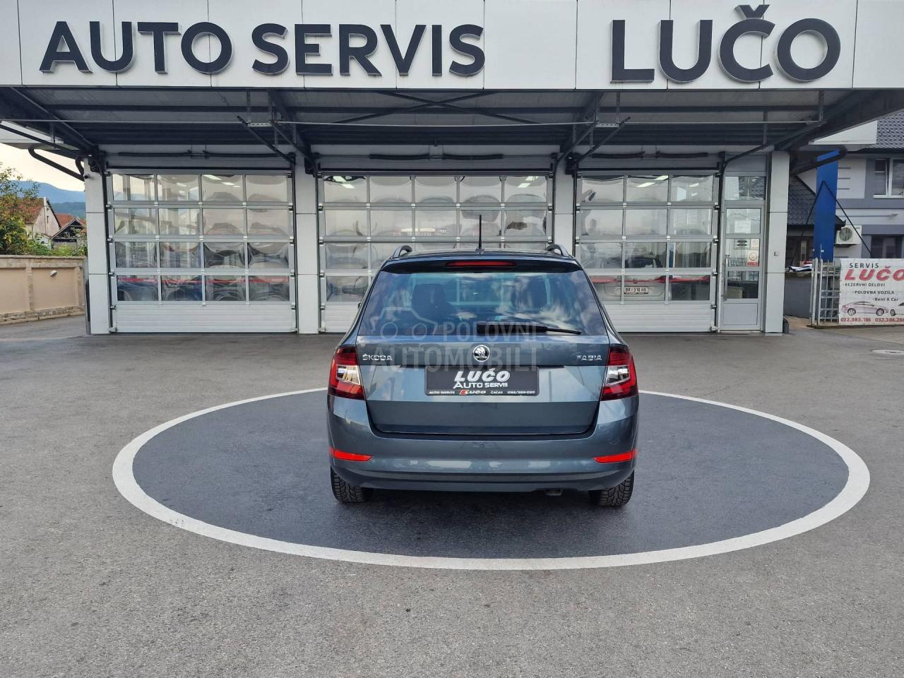 Škoda Fabia 1.0TSI DSG kamera