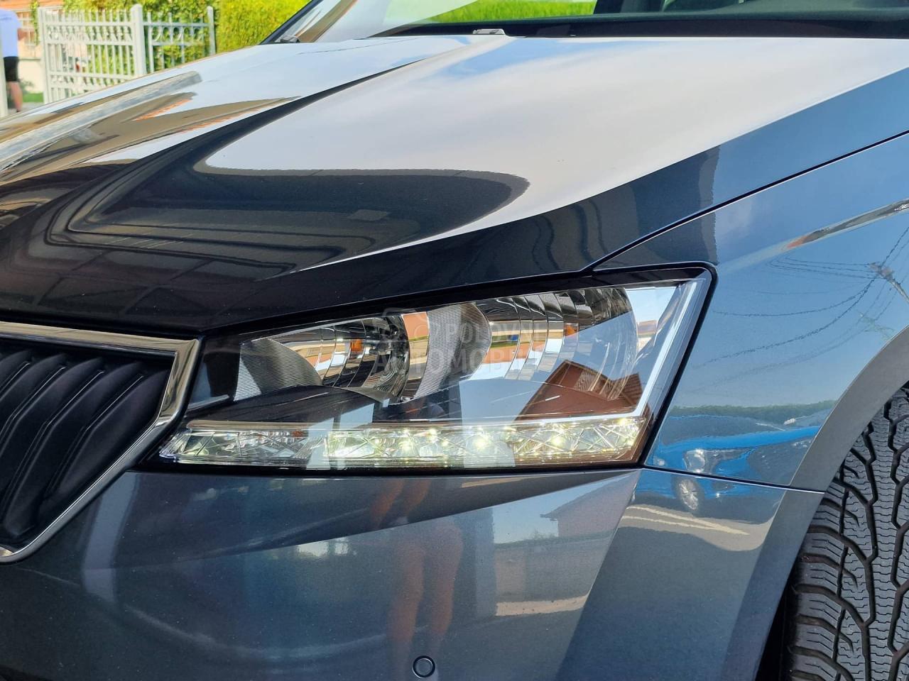 Škoda Fabia 1.0TSI DSG kamera