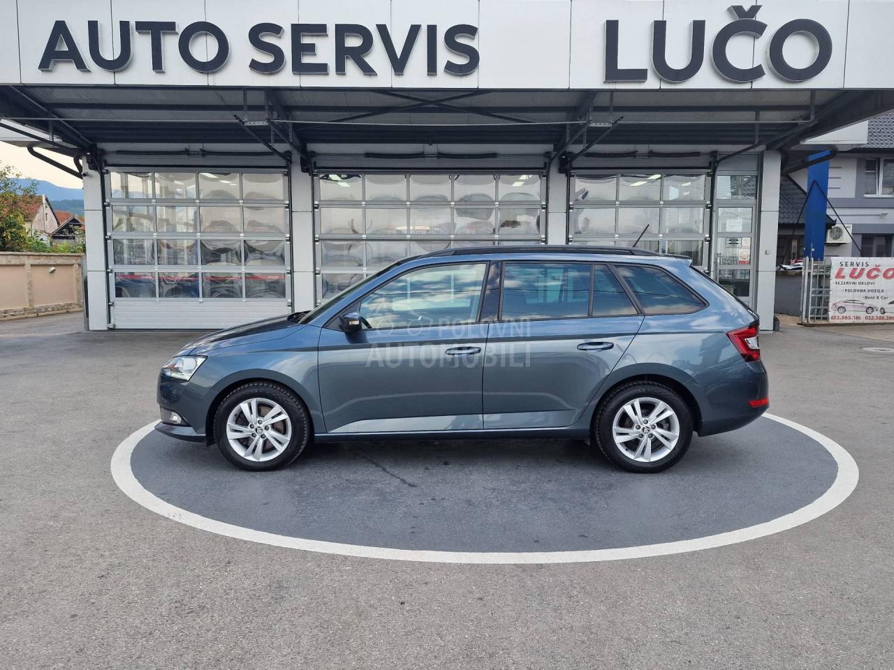 Škoda Fabia 1.0TSI DSG kamera