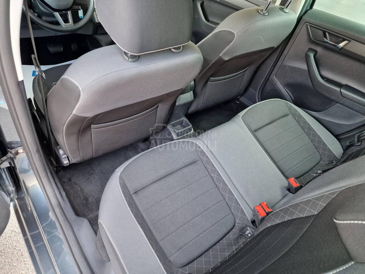 Škoda Fabia 1.0TSI DSG kamera