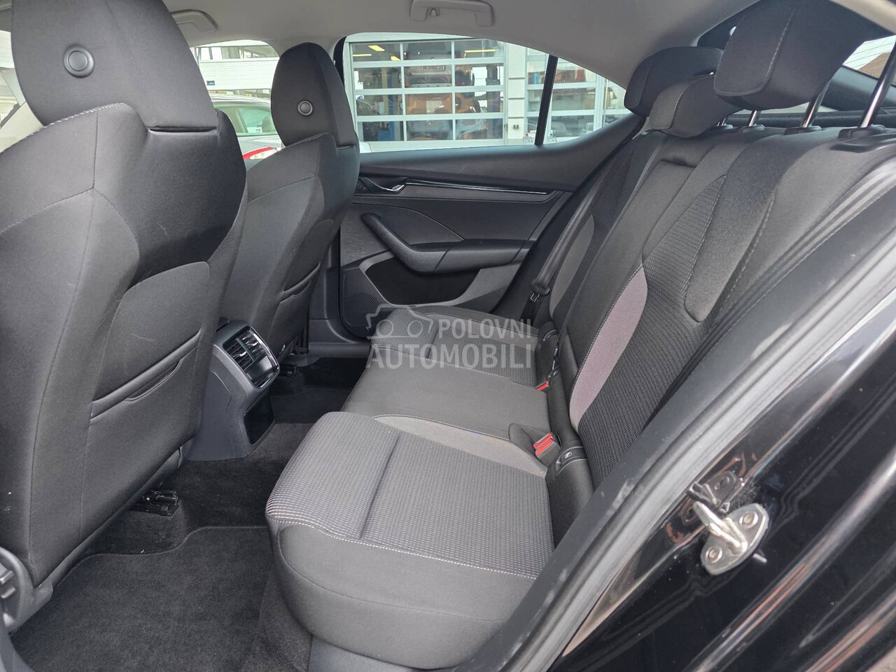 Škoda Octavia 1.5 TSI DSG r kamera