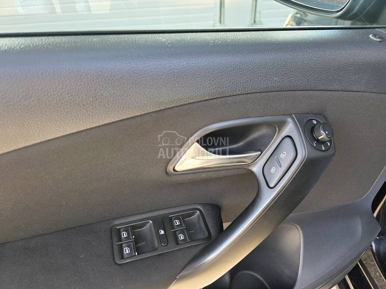 Volkswagen Polo 1.4 b G A S  a t est