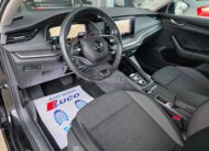 Škoda Octavia 1.5 TSI DSG r kamera