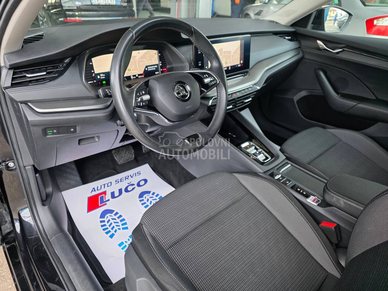 Škoda Octavia 1.5 TSI DSG r kamera