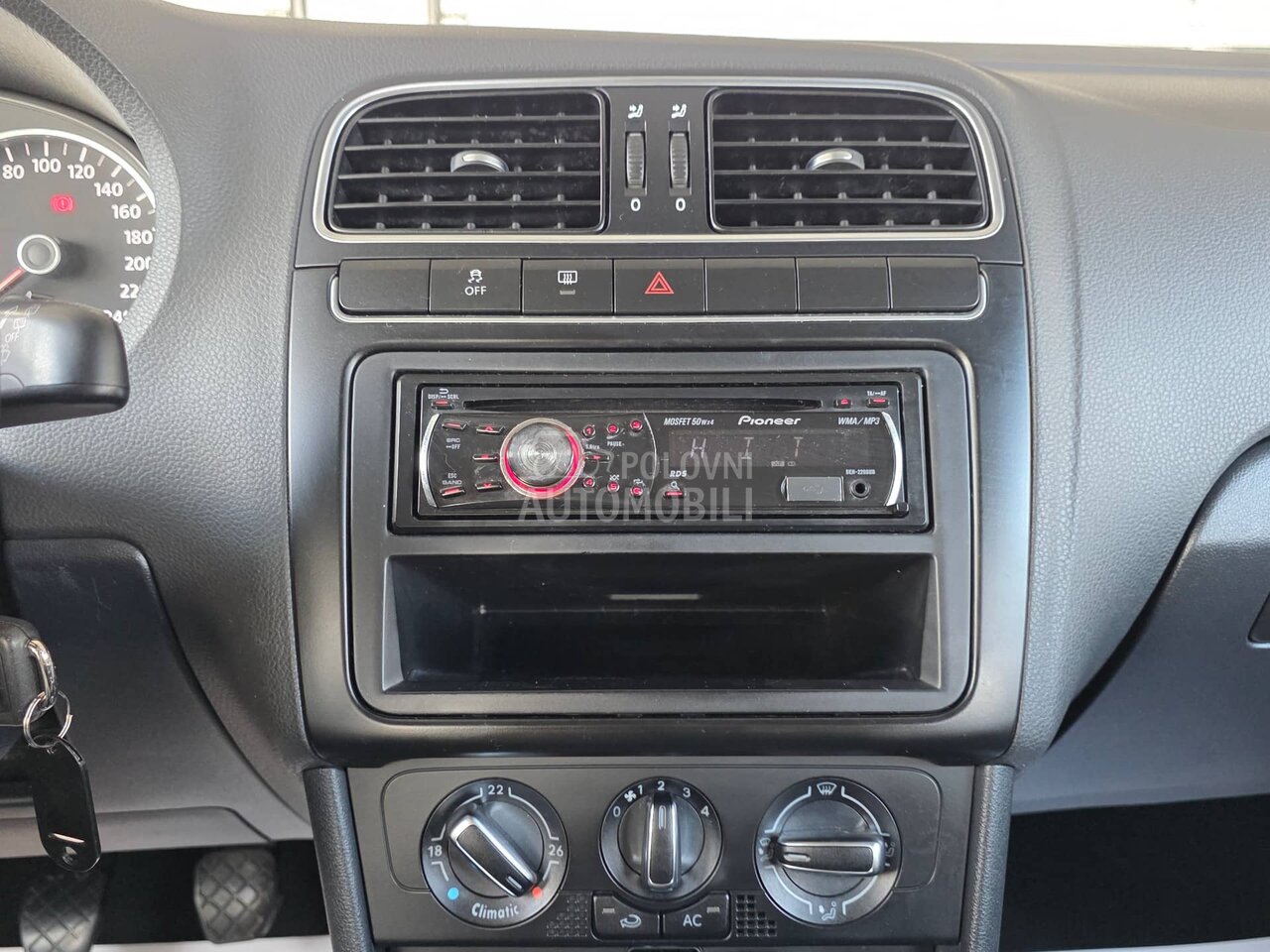 Volkswagen Polo 1.4 b G A S  a t est