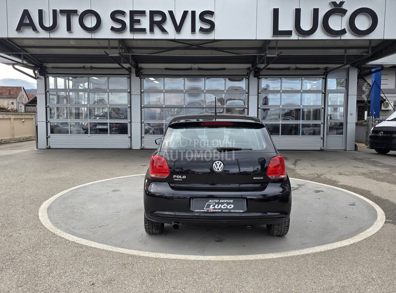 Volkswagen Polo 1.4 b G A S  a t est